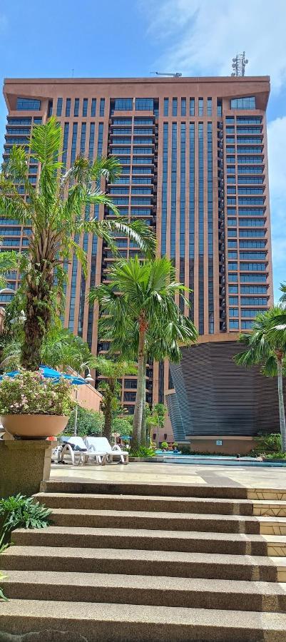 Plaza Apartment At Berjaya Times Square Kl Kuala Lumpur Exterior photo